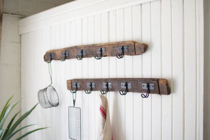 RECYCLED WOOD COAT RACK WITH FIVE WIRE HOOKS